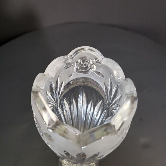 VTG Oneida Crystal Bud Vase Southern Garden Pattern Rose Design on Frost Border - Picture 6 of 10